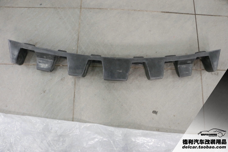 中國(guó)哈曼代理路虎攬勝運(yùn)動(dòng)改哈曼包圍