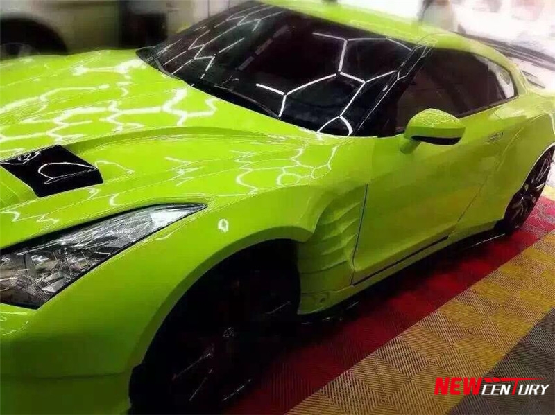日產(chǎn)R35 戰(zhàn)神GTR改裝寬體賽道版機蓋葉子板尾翼