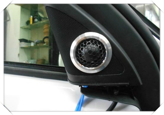 江陰奧迪A4L汽車音響升級歌劇世家套裝喇叭——常州至上音樂