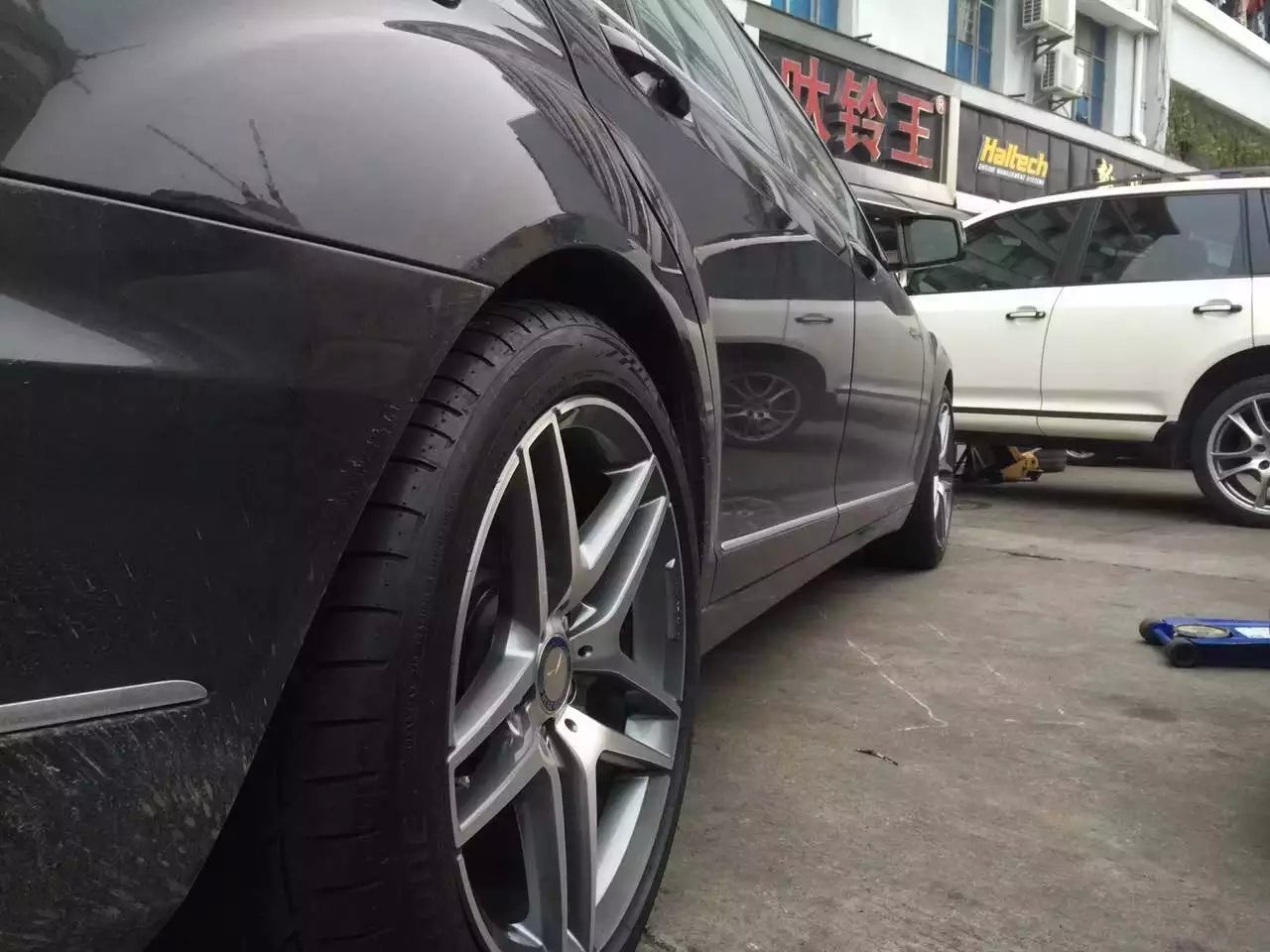 奔馳，裝19寸 AMG 已完工！
