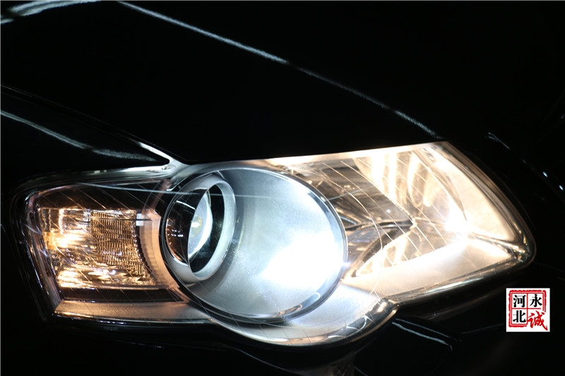 【永誠汽車】石家莊專業(yè)改燈，大眾邁騰改裝Q5透鏡+國產(chǎn)巖崎D3 LBS 5500K氙氣燈