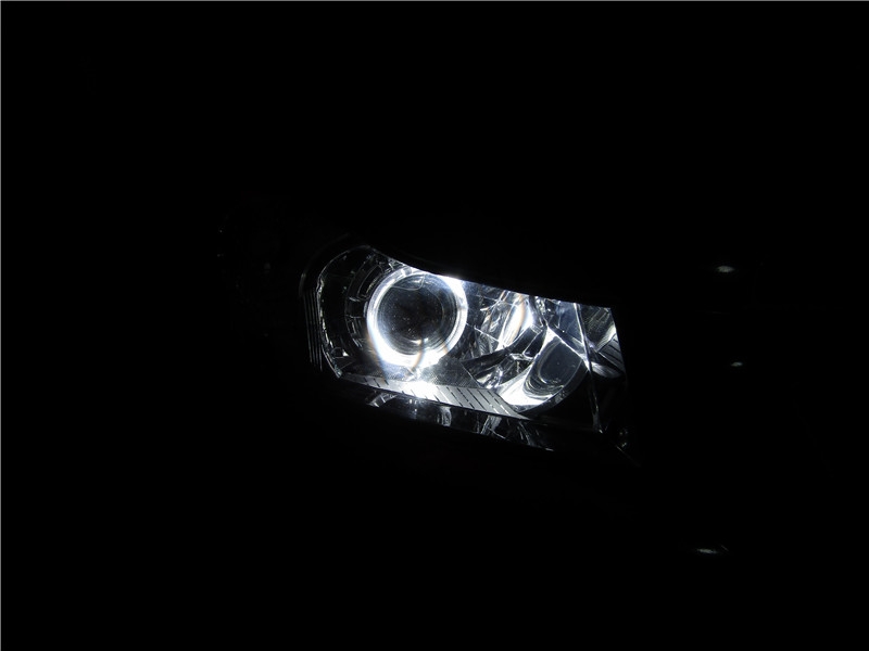 蘭州改燈就來光明頂車燈--科魯茲升級(jí)Q5 天使眼