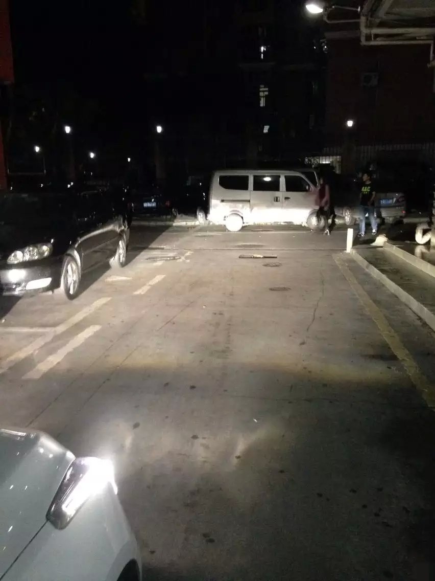 凱迪拉克ats改海拉5透鏡+專用日行燈  深圳光速車改改燈