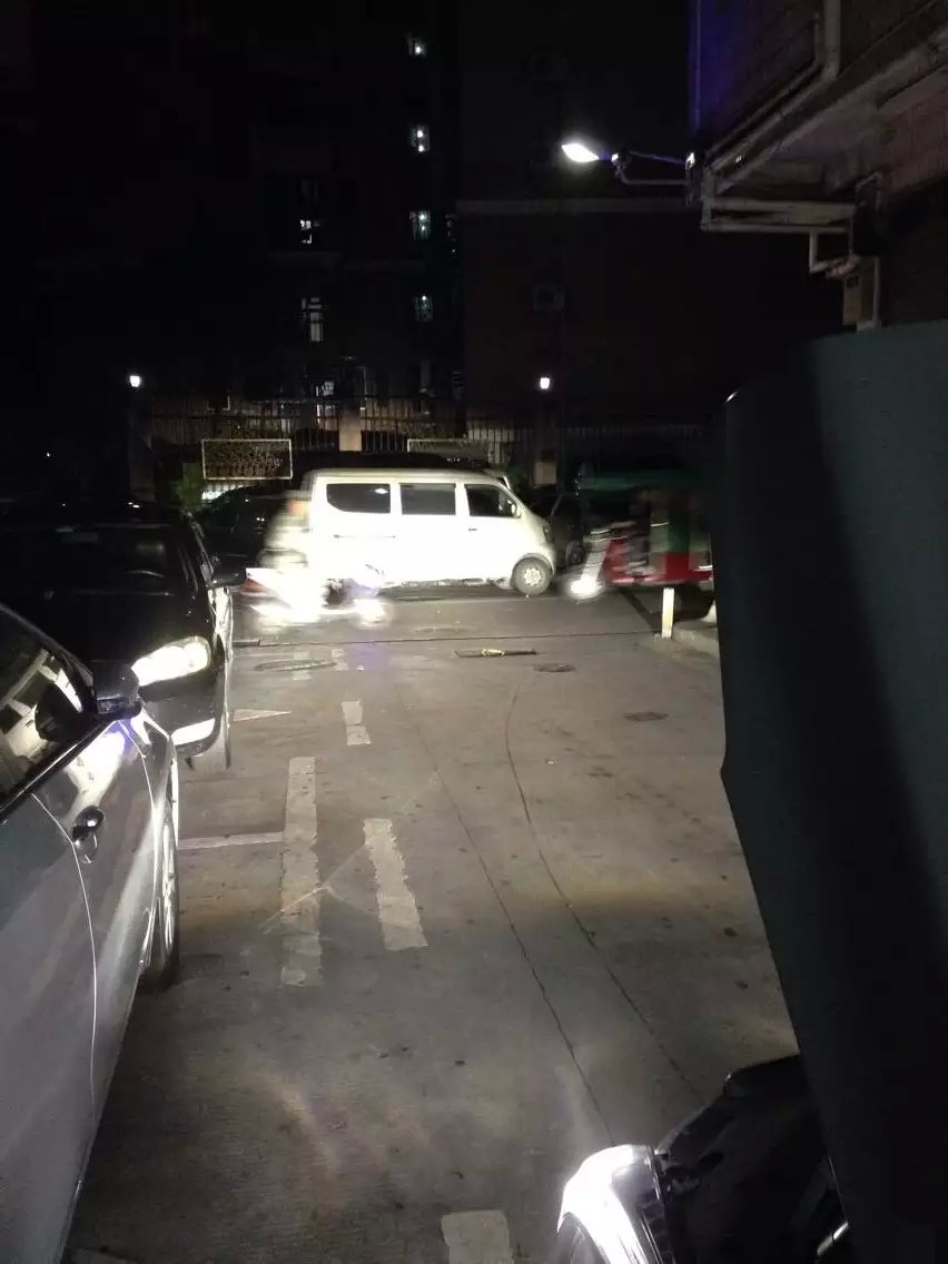 凱迪拉克ats改海拉5透鏡+專用日行燈  深圳光速車改改燈