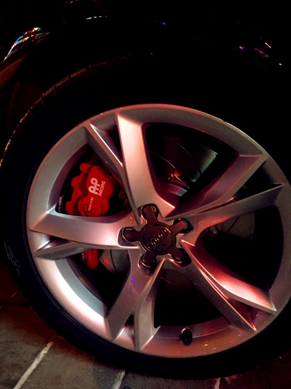 大宇車(chē)迷站 奧迪A7升級(jí)AP8520六活塞剎車(chē)套件