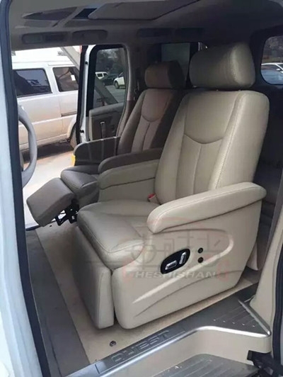 鄭州尼桑貴士內(nèi)飾改裝/鄭州汽車內(nèi)飾改裝