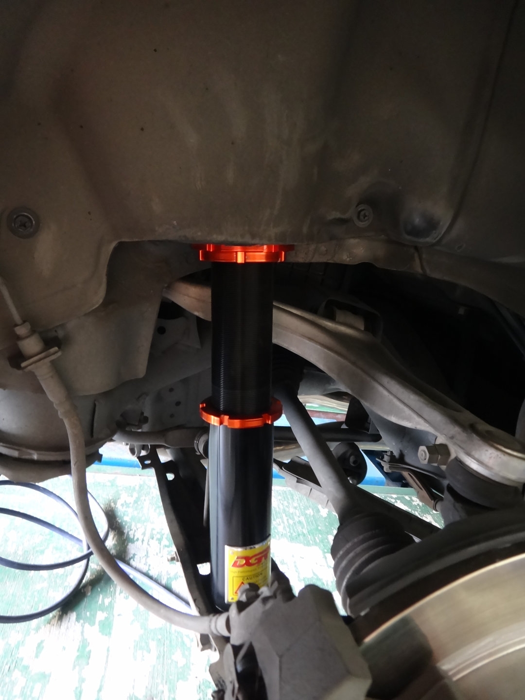 DGR避震器 雷克薩斯 SC430 實(shí)車安裝