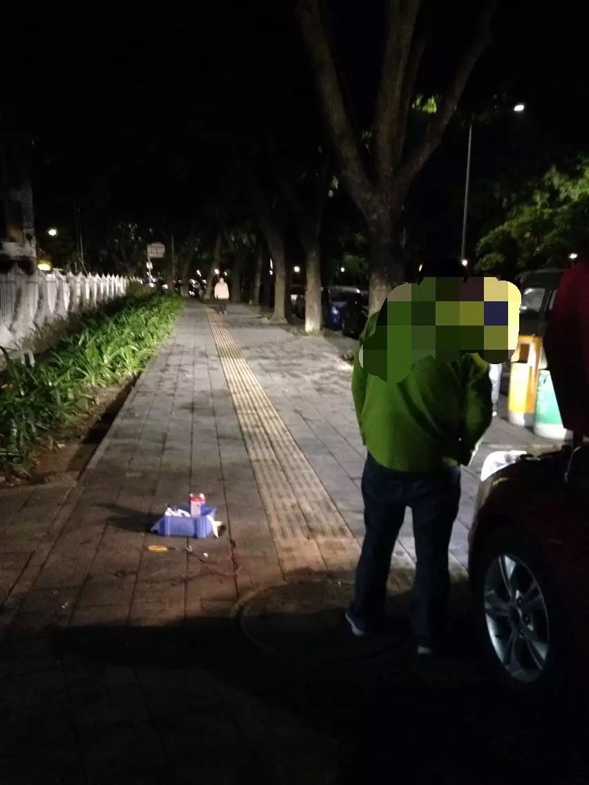 新福克斯燈光升級德國海拉5透鏡
