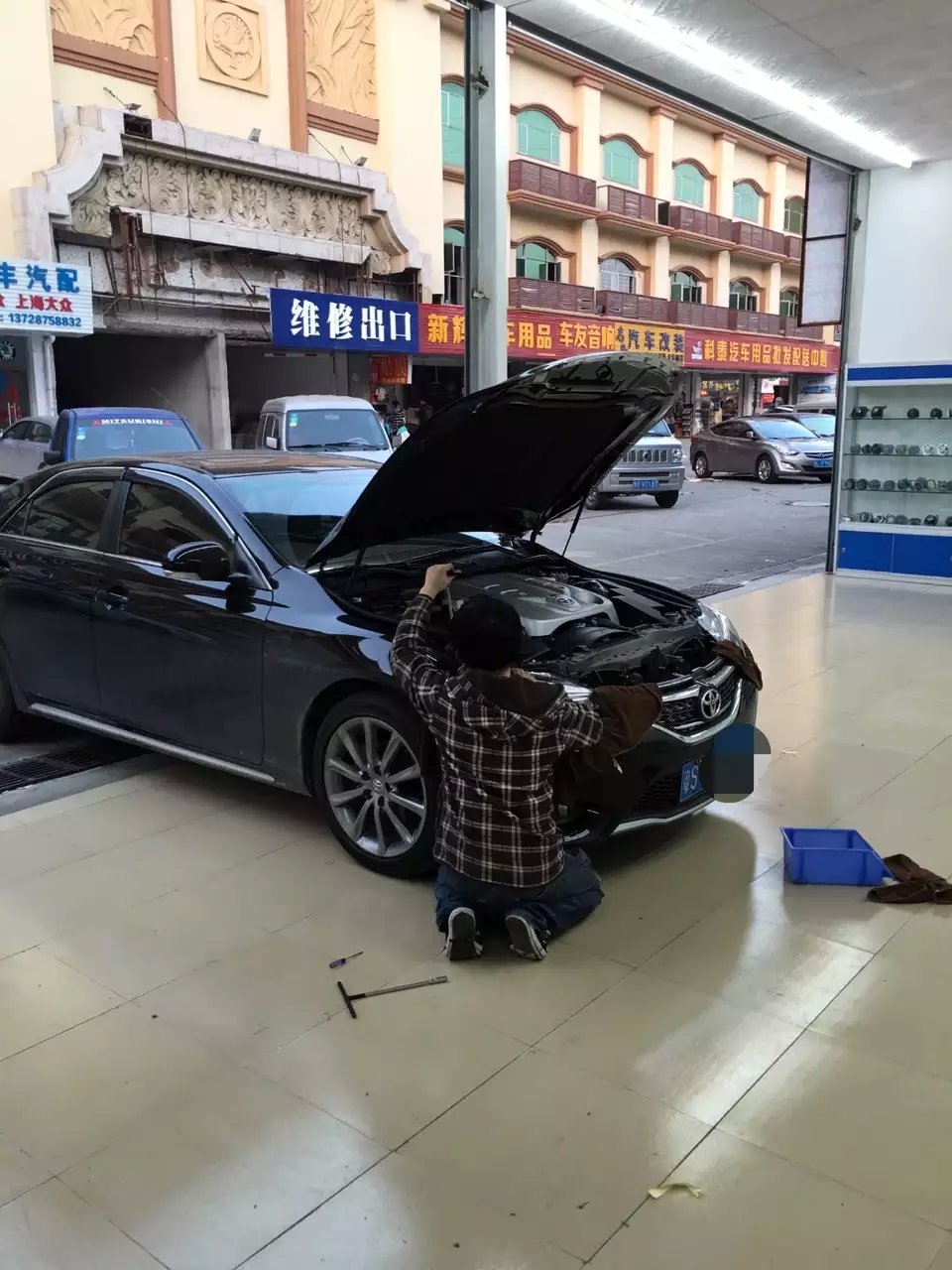 新銳志升級(jí)德國(guó)海拉5透鏡