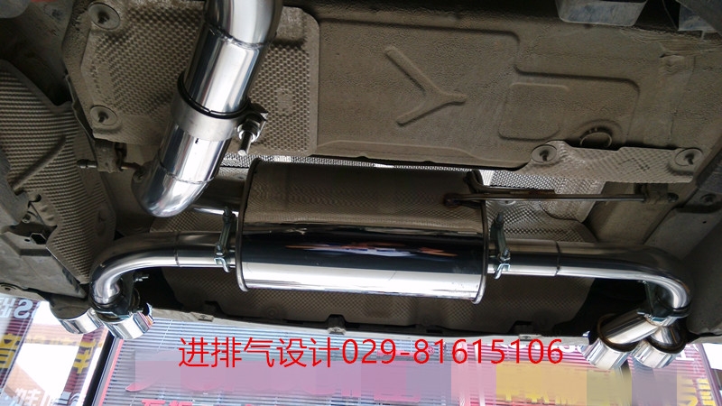 寶馬320四出