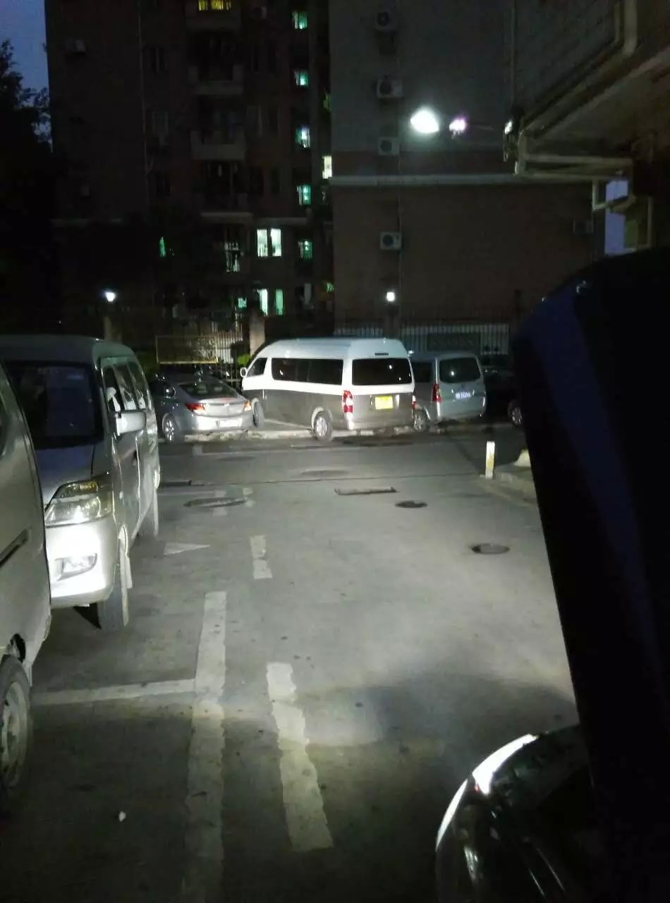 大眾r36燈光升級(jí)德國(guó)海拉5透鏡 深圳光速車(chē)改改燈