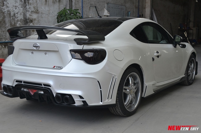 豐田GT86 斯巴魯BRZ改裝Rowen寬體大包圍 狼炎前杠后杠