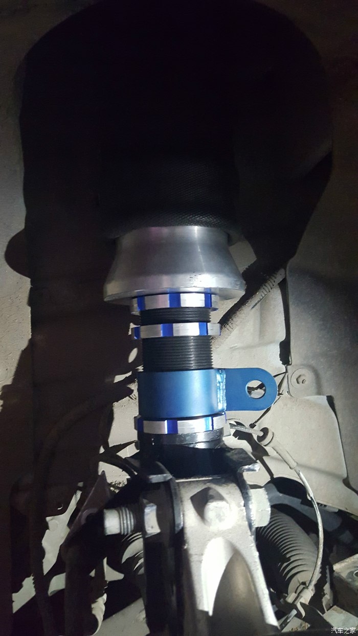 蒙迪歐 改裝quickair空氣懸架實(shí)現(xiàn)低趴