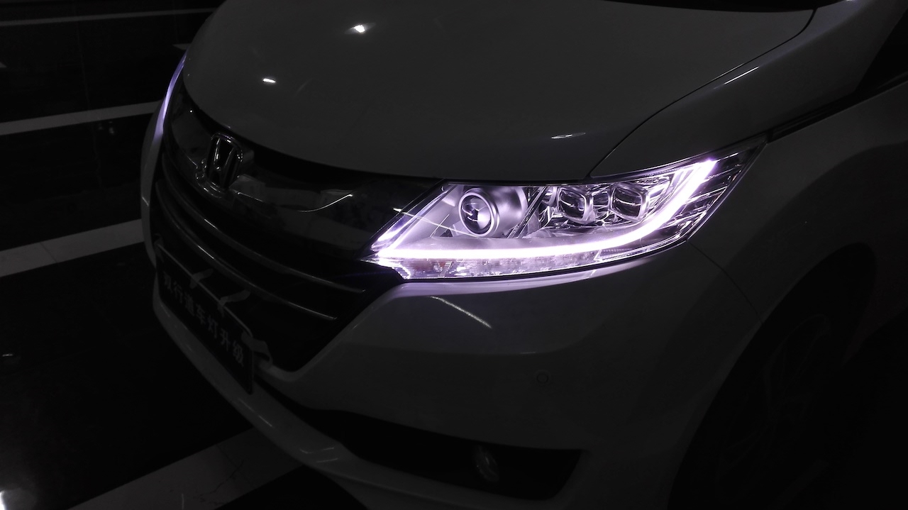 南寧雙行道車燈改裝-全新奧德賽LED大燈升級(jí)海拉5