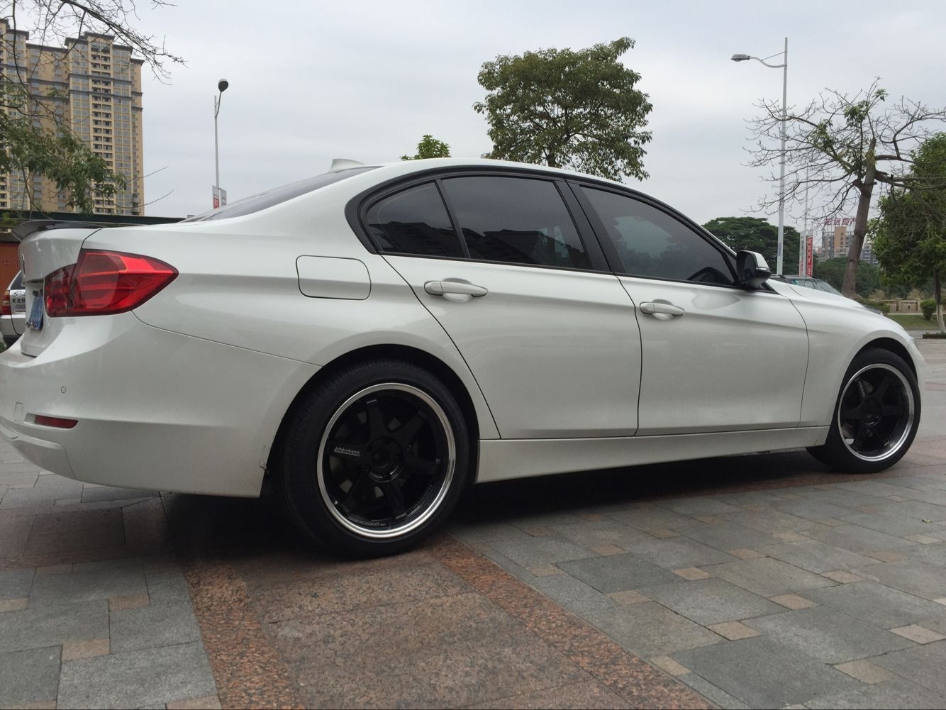 Rays te37tta｜BMW 320