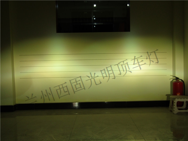 蘭州光明頂車燈--因?yàn)閷Ｗ?所以專業(yè)       奧迪A8L     升級(jí)海拉5   日間行車燈