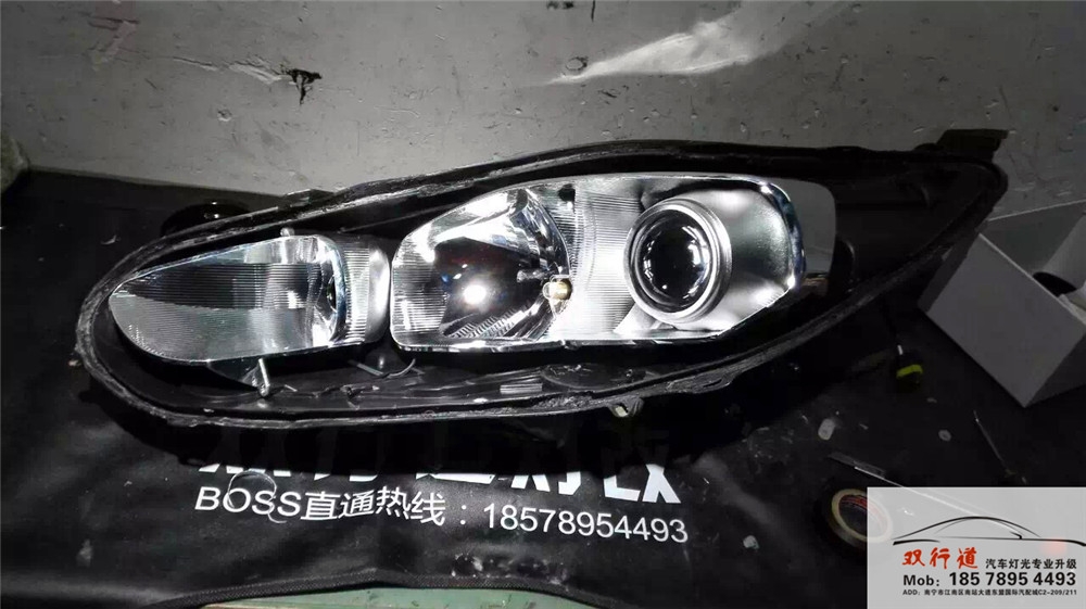 南寧雙行道車燈改裝-新嘉年華升級(jí)海拉5雙光透鏡