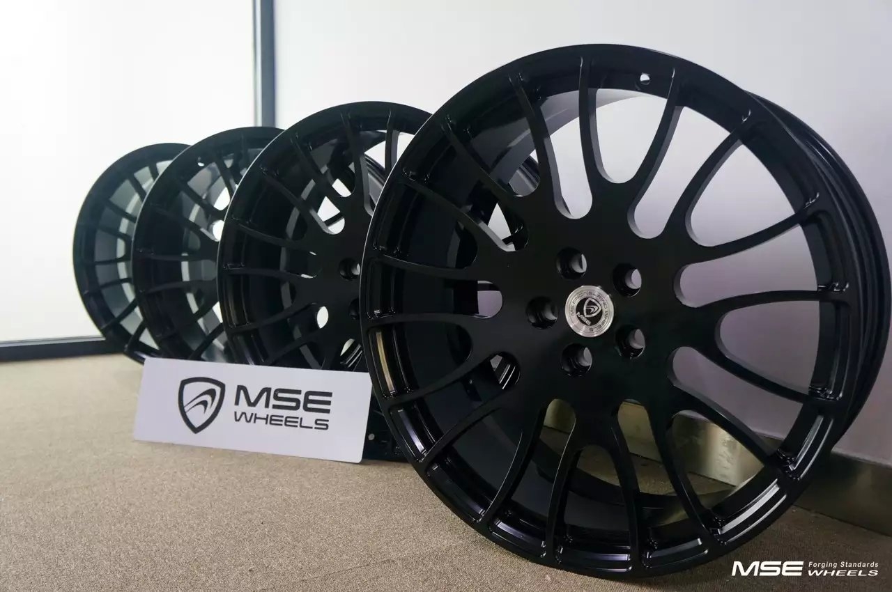 路虎，裝22寸 美國 鍛造 MSE