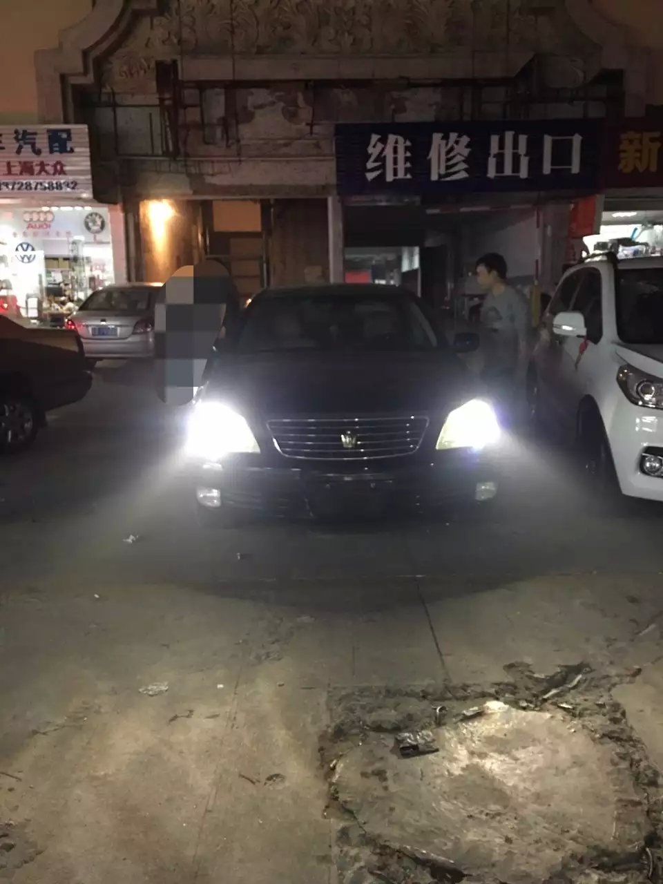 老皇冠燈光升級德國海拉5透鏡