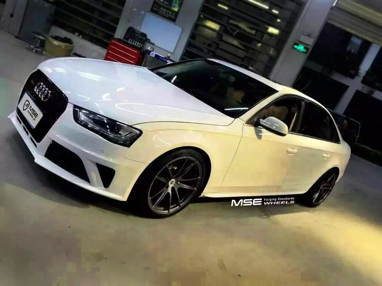 MS52R  for Audi A4L