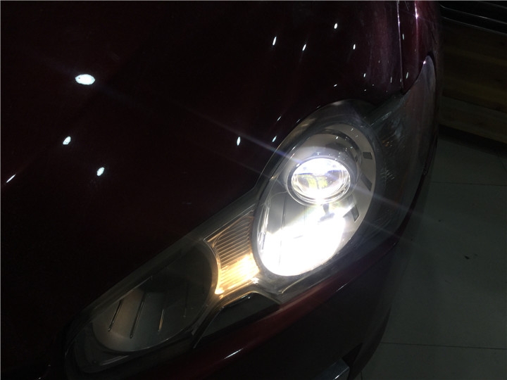捷豹XF汽車大燈改裝氙氣燈海拉三雙光透鏡