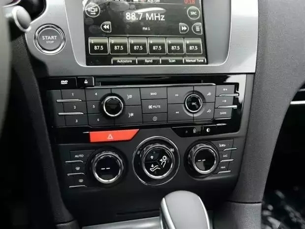 【武漢松杉汽車音響改裝店】停車后這5個動作分分鐘毀電池！