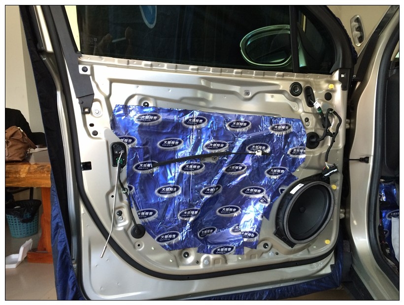 昆明大能汽車隔音降噪,別克昂科威尋找“靜靜”選擇全車大能隔音降噪!