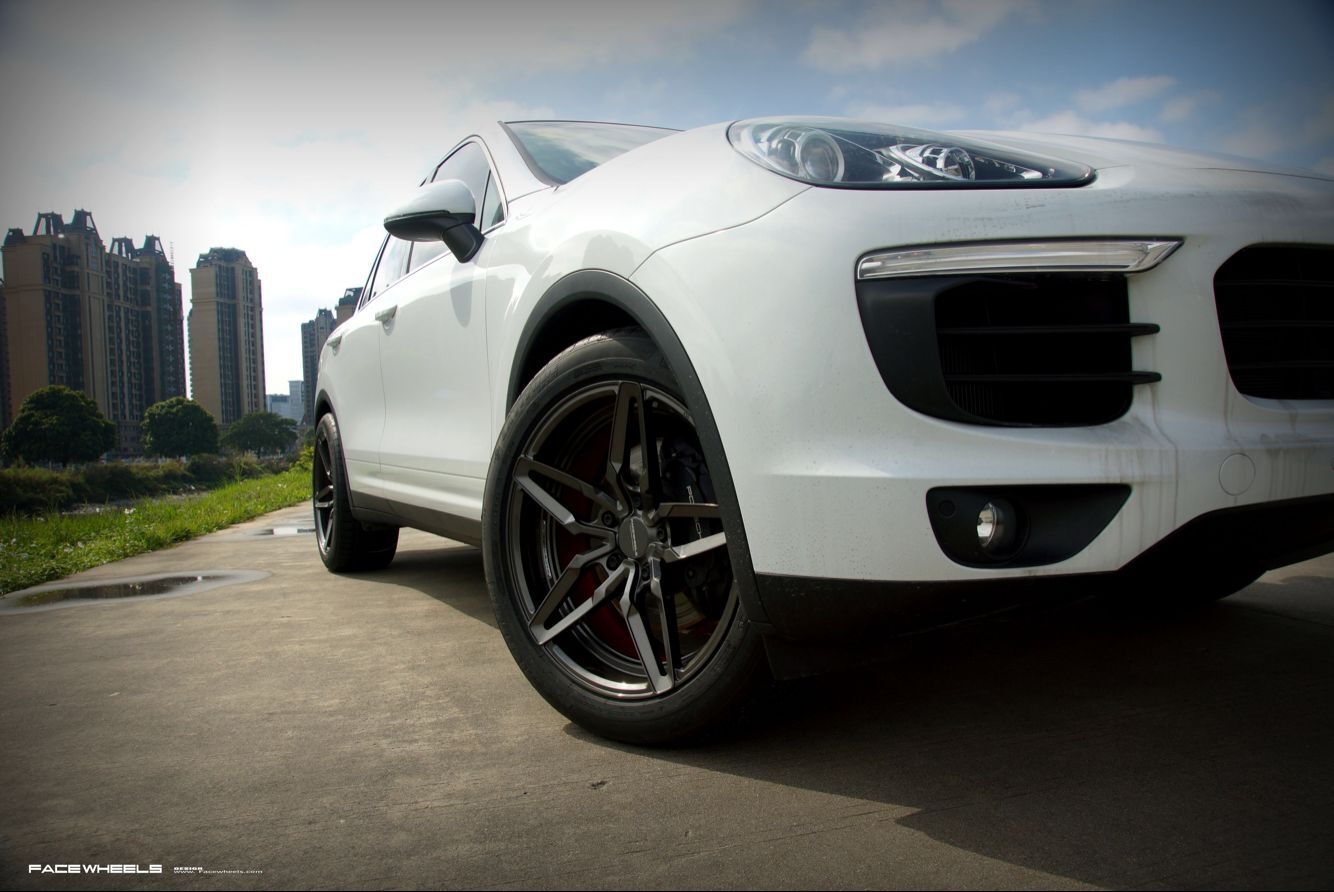 Facewheels & Porsche Cayenne