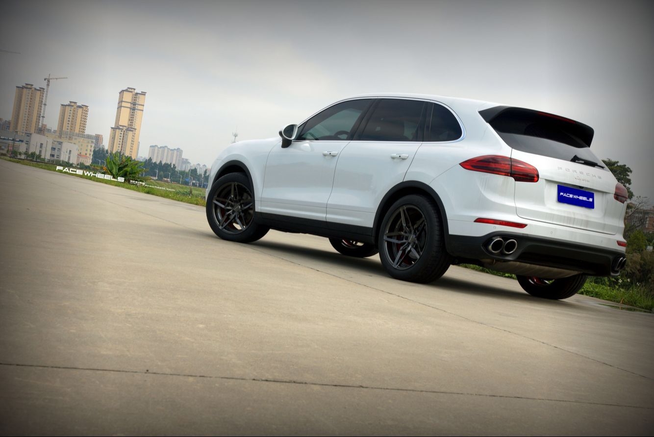 Facewheels & Porsche Cayenne