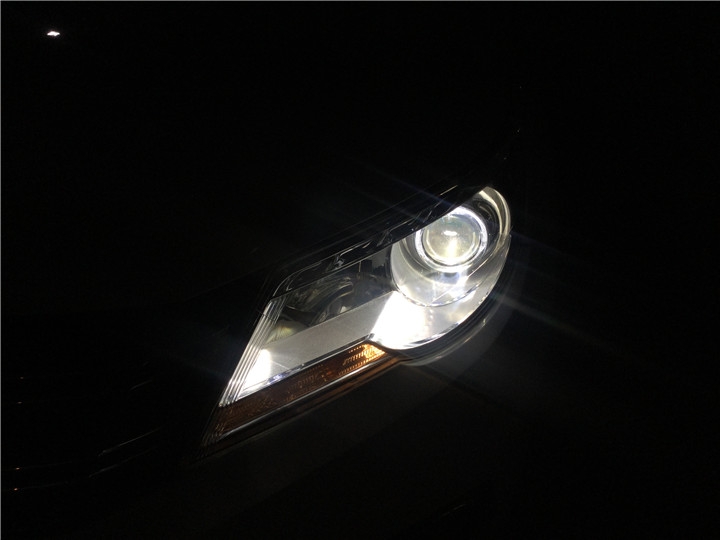 大眾途觀車燈改裝氙氣燈透鏡走心之作