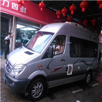 南京久久奔馳凌特房車(chē)改裝1