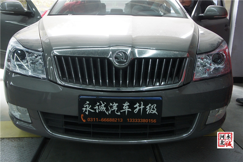 【永誠(chéng)汽車】邢臺(tái)改燈，明銳改裝Q5雙光透鏡，飛利浦4300K氙氣燈，歐司朗安定器