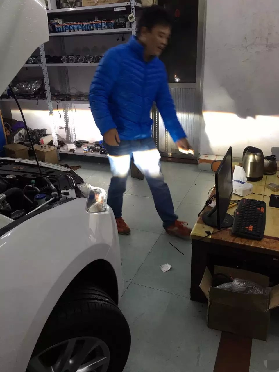 惠州車新馬3燈光升級(jí)    深圳光速車改改燈