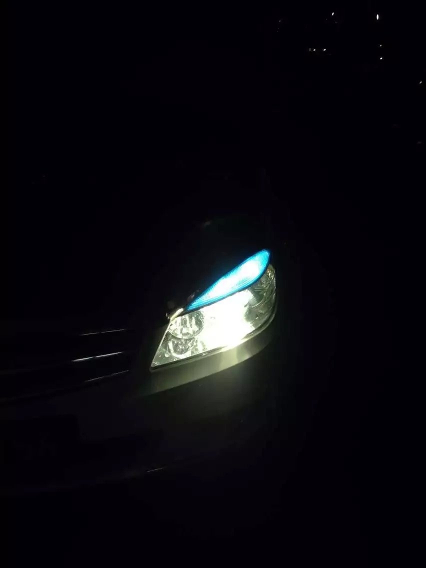 奔馳c大燈改裝q5透鏡     深圳光速車改改燈