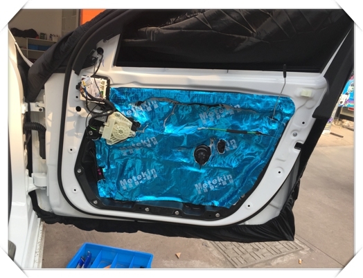 新款奔馳C200L 音響改裝升級(jí)法國(guó)勁浪喇叭——常州至上音樂專業(yè)汽車音響改裝