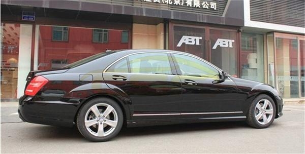 奔馳S級(jí)W221改S63 AMG