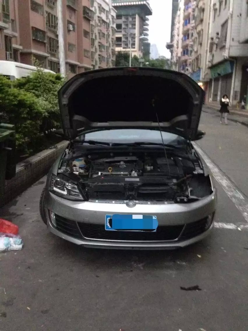 速騰大燈低配升原廠gli高配大燈總，新銳志燈火升級德國...