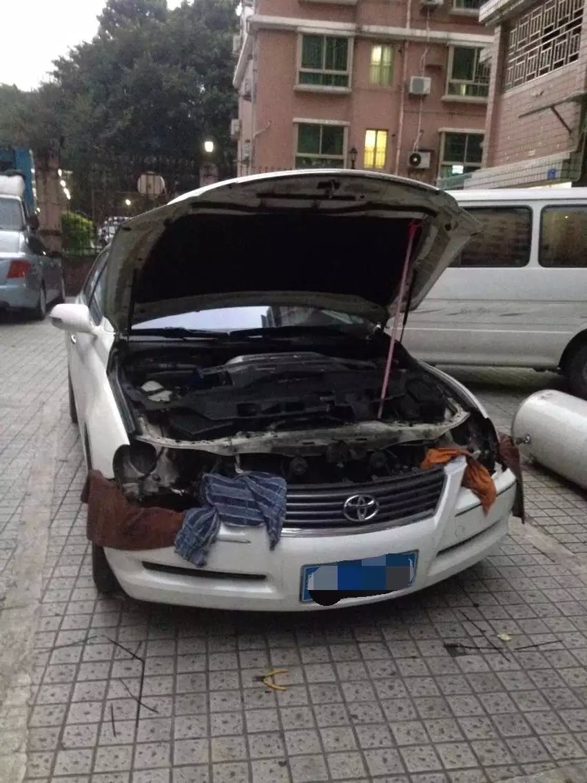 老銳志燈光升級(jí):霧燈專用雙光透鏡   深圳光速車改改燈