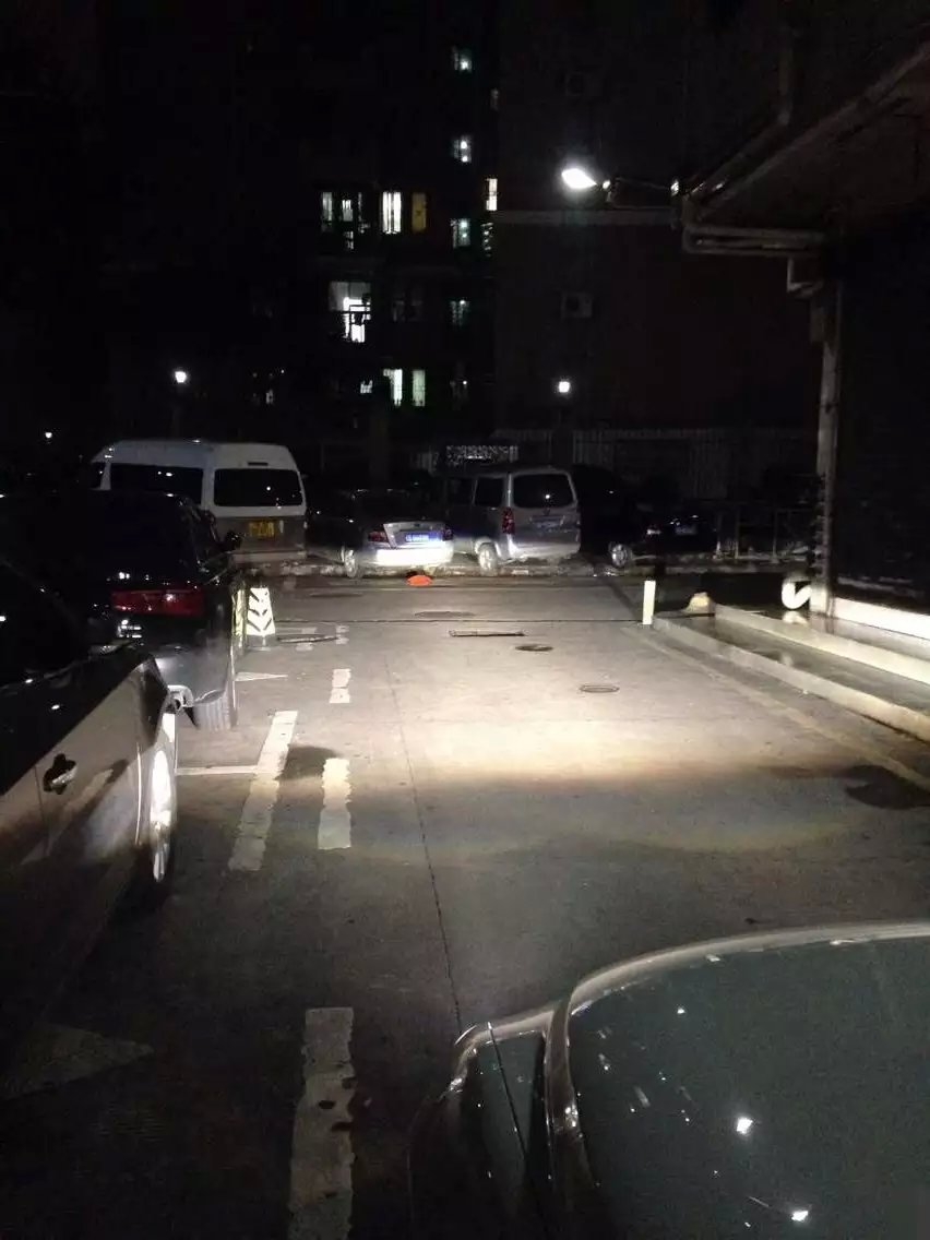 老銳志燈光升級(jí):霧燈專用雙光透鏡   深圳光速車改改燈