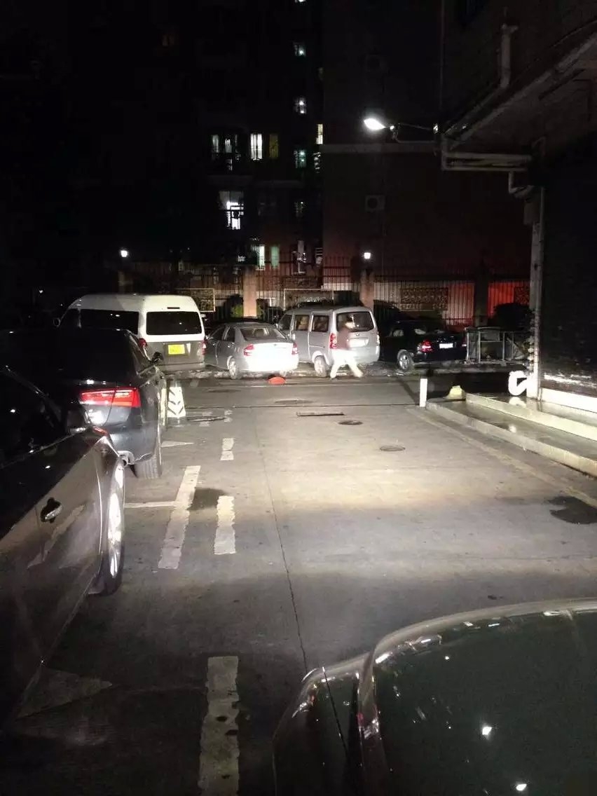 老銳志燈光升級(jí):霧燈專用雙光透鏡   深圳光速車改改燈