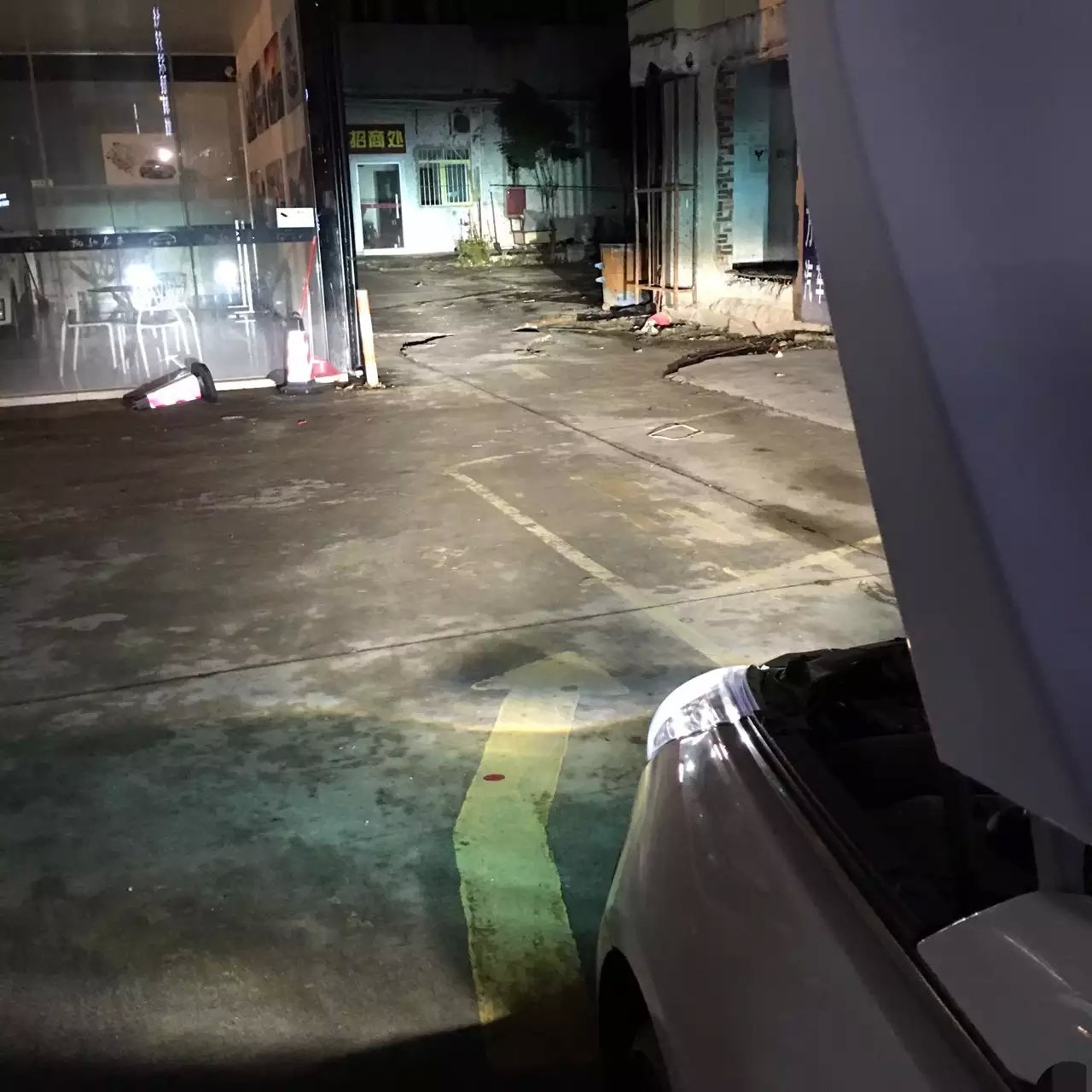 索八大燈改裝q雙光5透鏡    深圳光速車改改燈