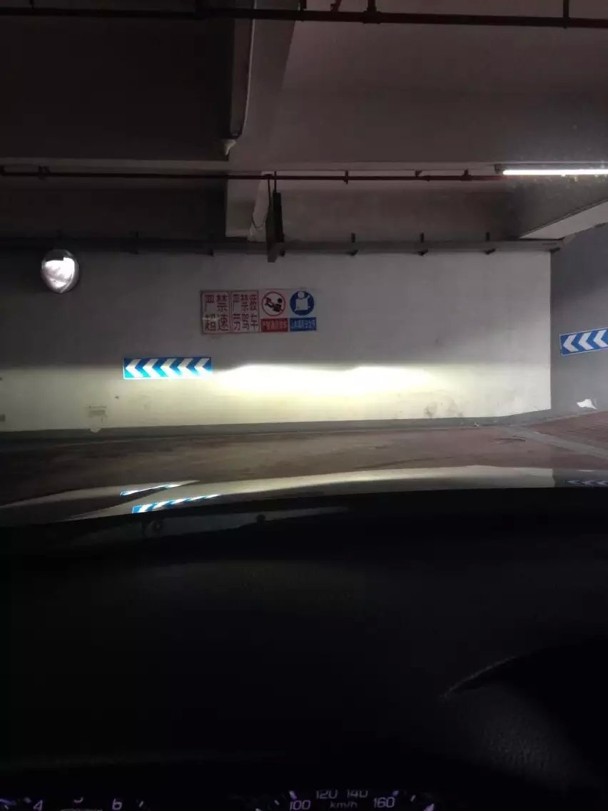 思鉑銳燈光升級德國海拉5透鏡    深圳光速車改改燈