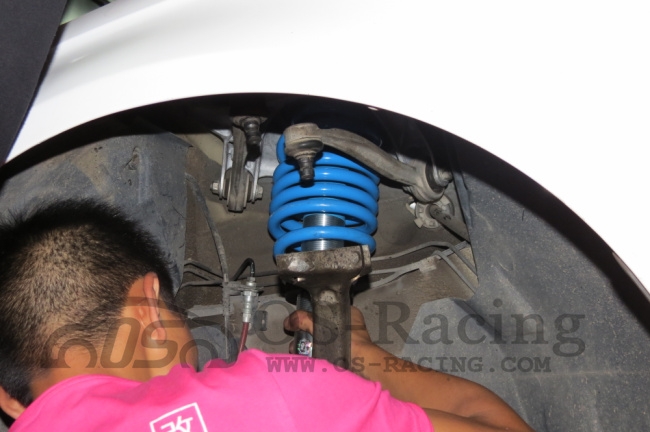 奧迪A4 升級(jí)德國(guó)bilstein B16避震套裝