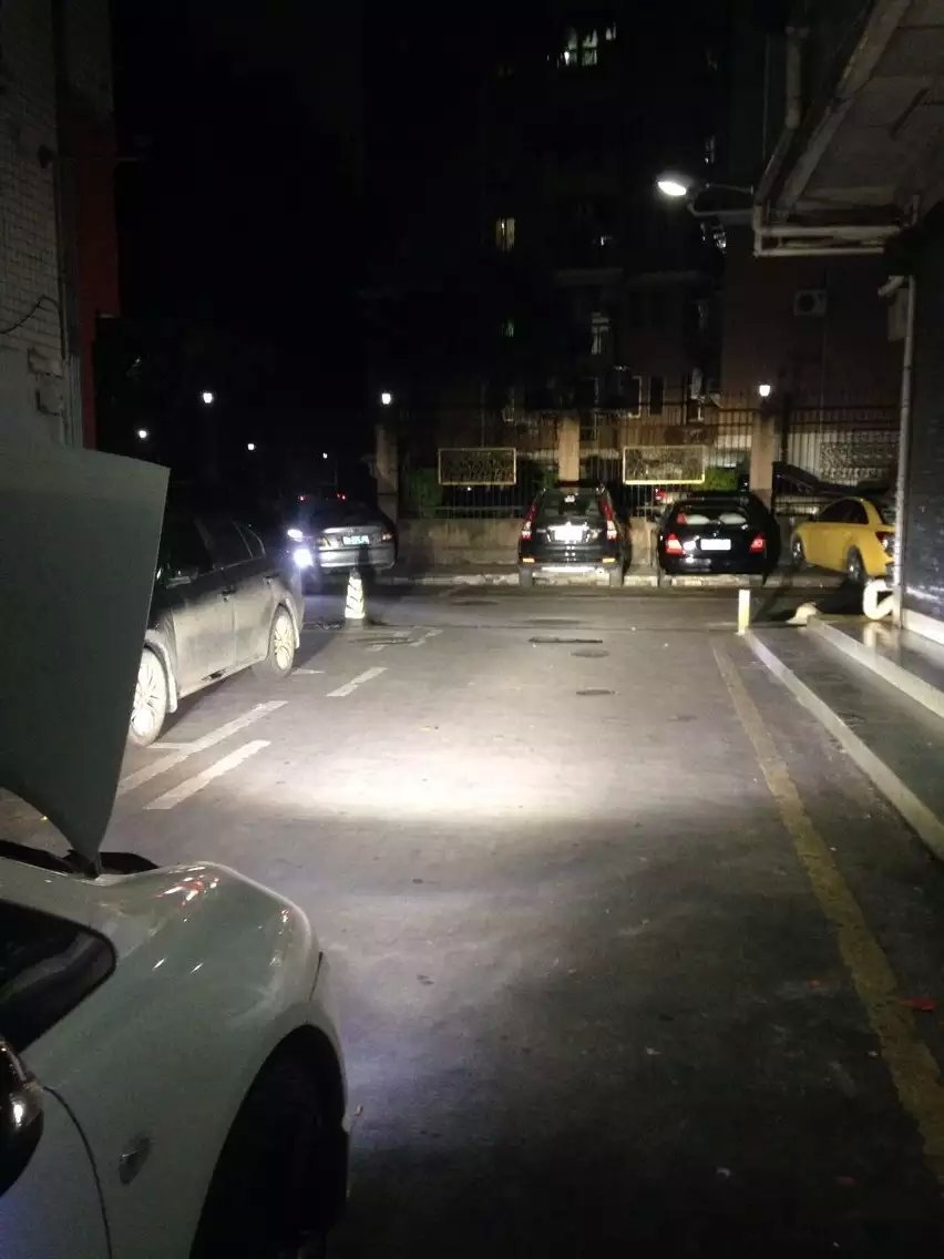 歐德賽燈光升級德國海拉透鏡    深圳光速車改改燈