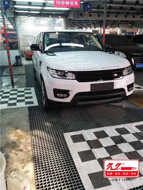 路虎攬勝360度全景安全行車/泊車輔助記錄系統(tǒng)