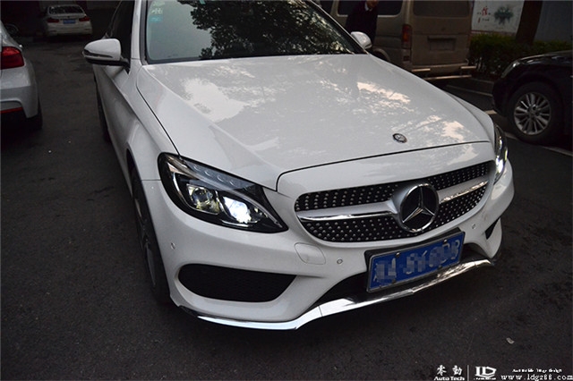 奔馳C300改裝中網(wǎng) AMG尾嘴 后唇--湖南長沙專業(yè)奔馳改裝