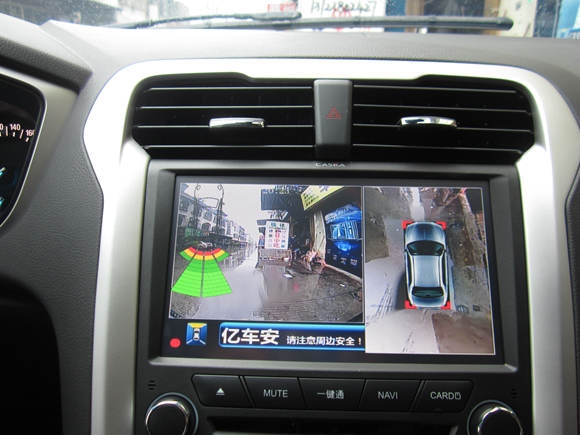 汕頭汽音響潮南車韻新蒙迪歐安裝億車安360度記錄儀和卡仕達dvd
