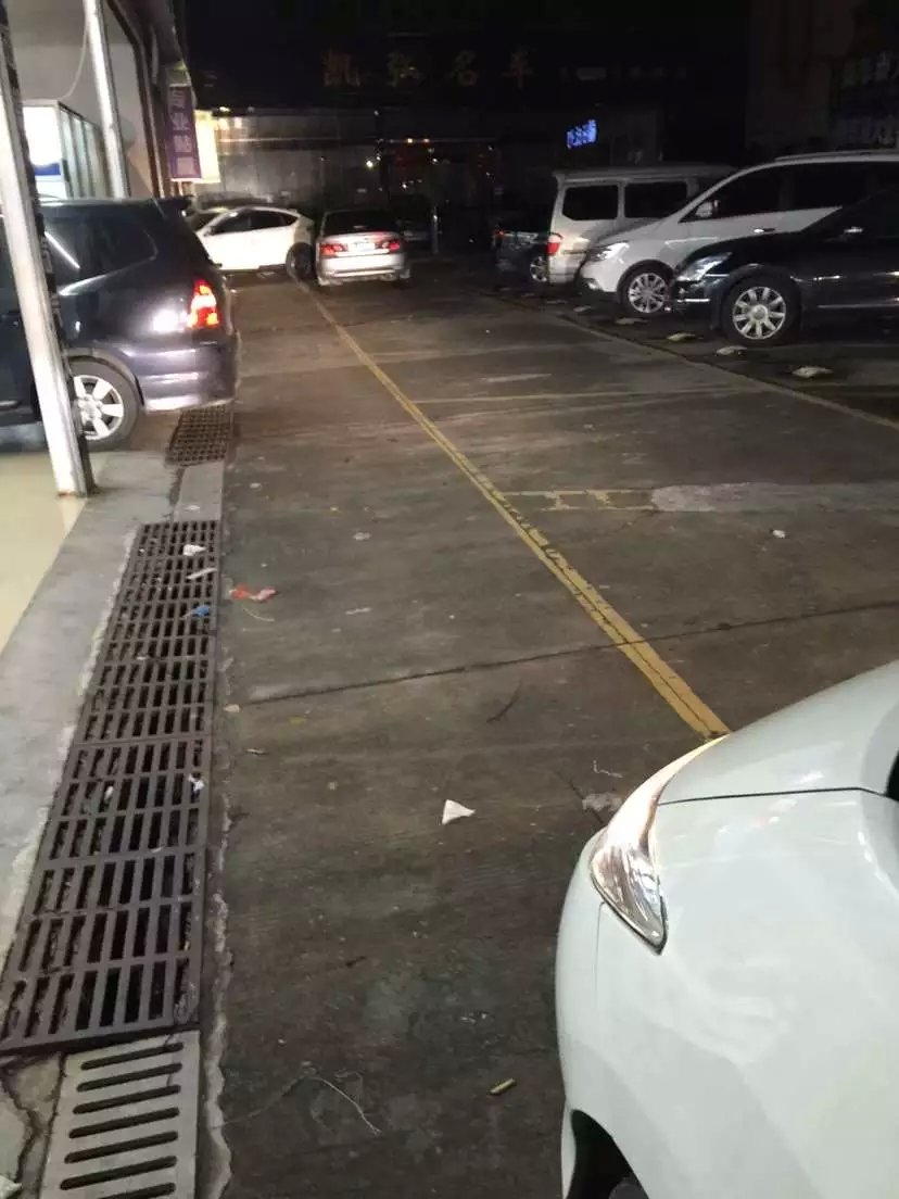 比亞迪款大霸道改裝q5透鏡+雪萊特氙燈泡  深圳光速車改改燈