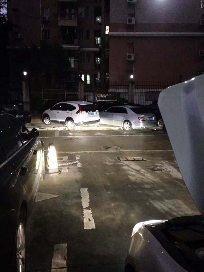 銳志燈光升級(jí)海拉5透鏡+氙氣大燈套餐  深圳光速車改改燈