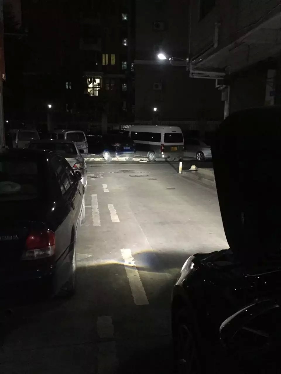 高爾夫7燈光升級(jí)q5透鏡    深圳光速車(chē)改改燈